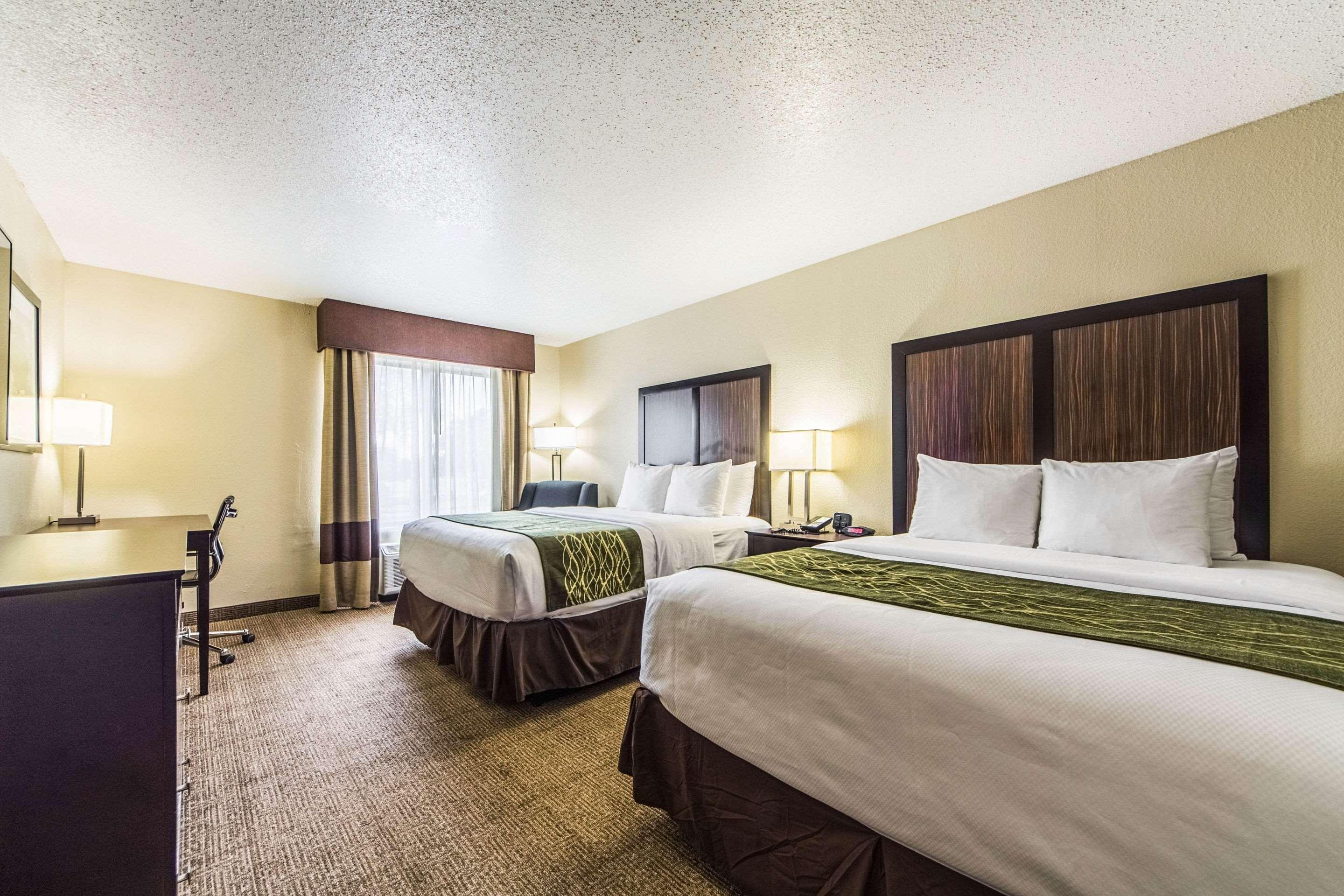 Comfort Inn Dallas Park Central Exterior photo