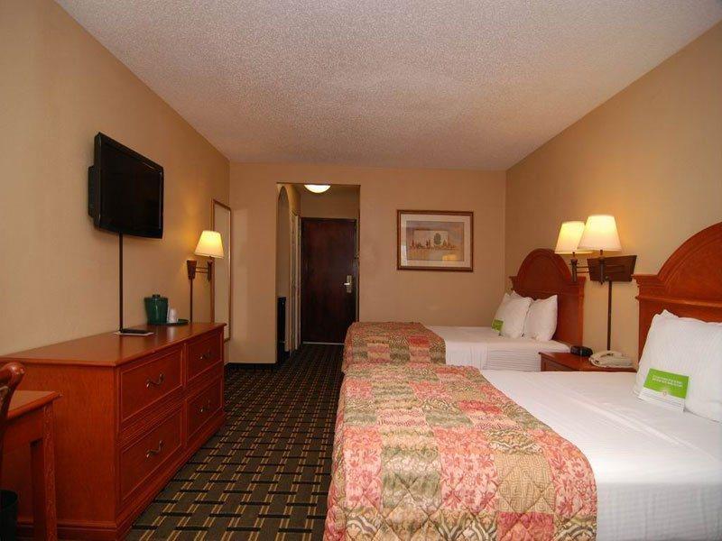 Comfort Inn Dallas Park Central Room photo